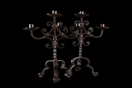 Par de Candelabros en Hierro