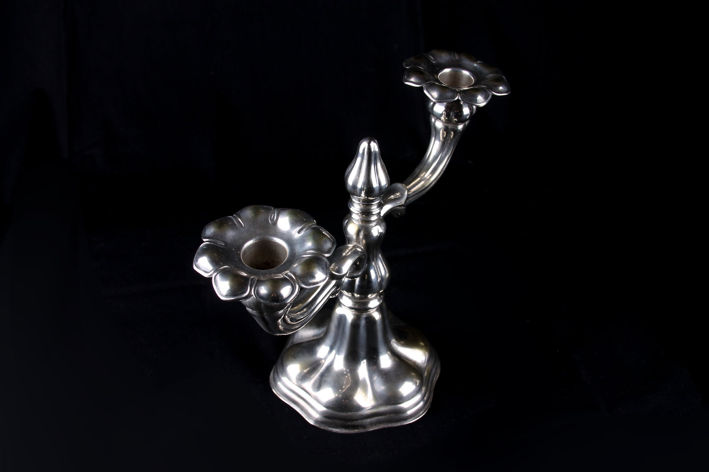 Par de Candelabros Ingleses