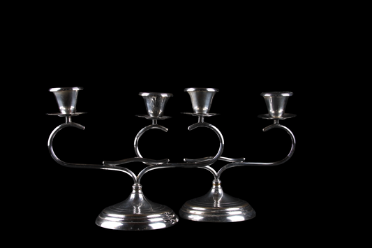 Par de Candelabros Ingleses
