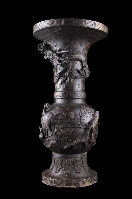 Gran Jarrón Japonés – Bronce Cincelado a Mano