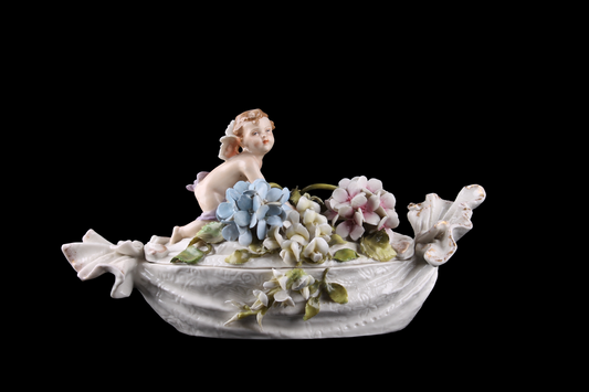 Bombonera en Porcelana con Querubín