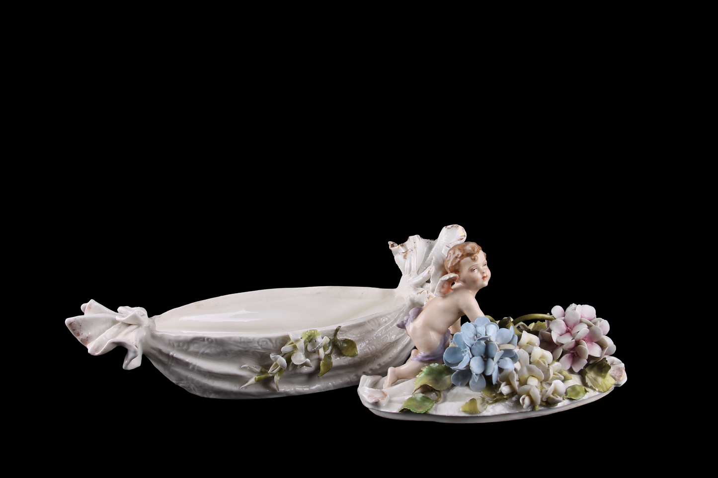 Bombonera en Porcelana con Querubín