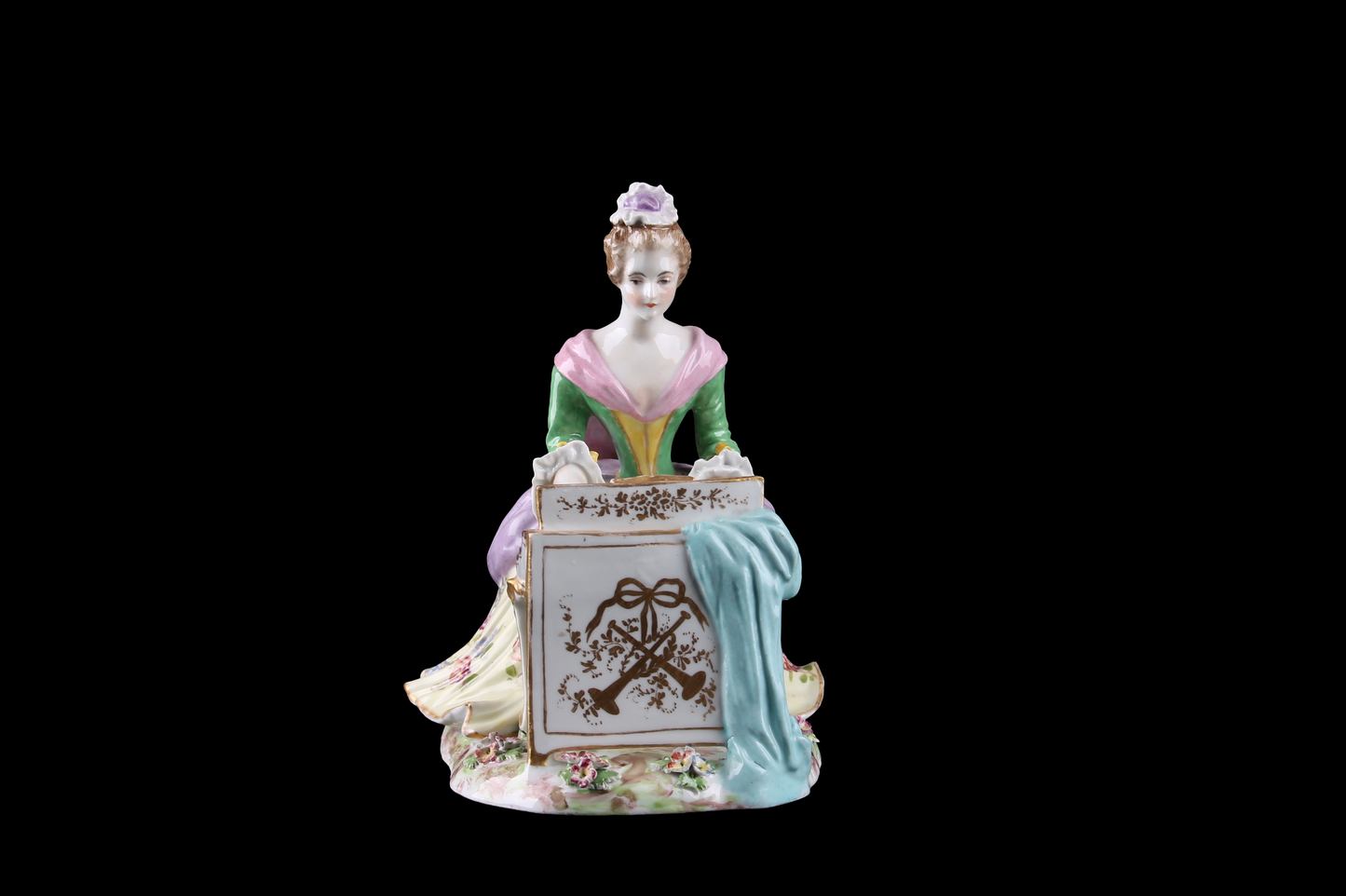 Figura Dama Tocando el Piano