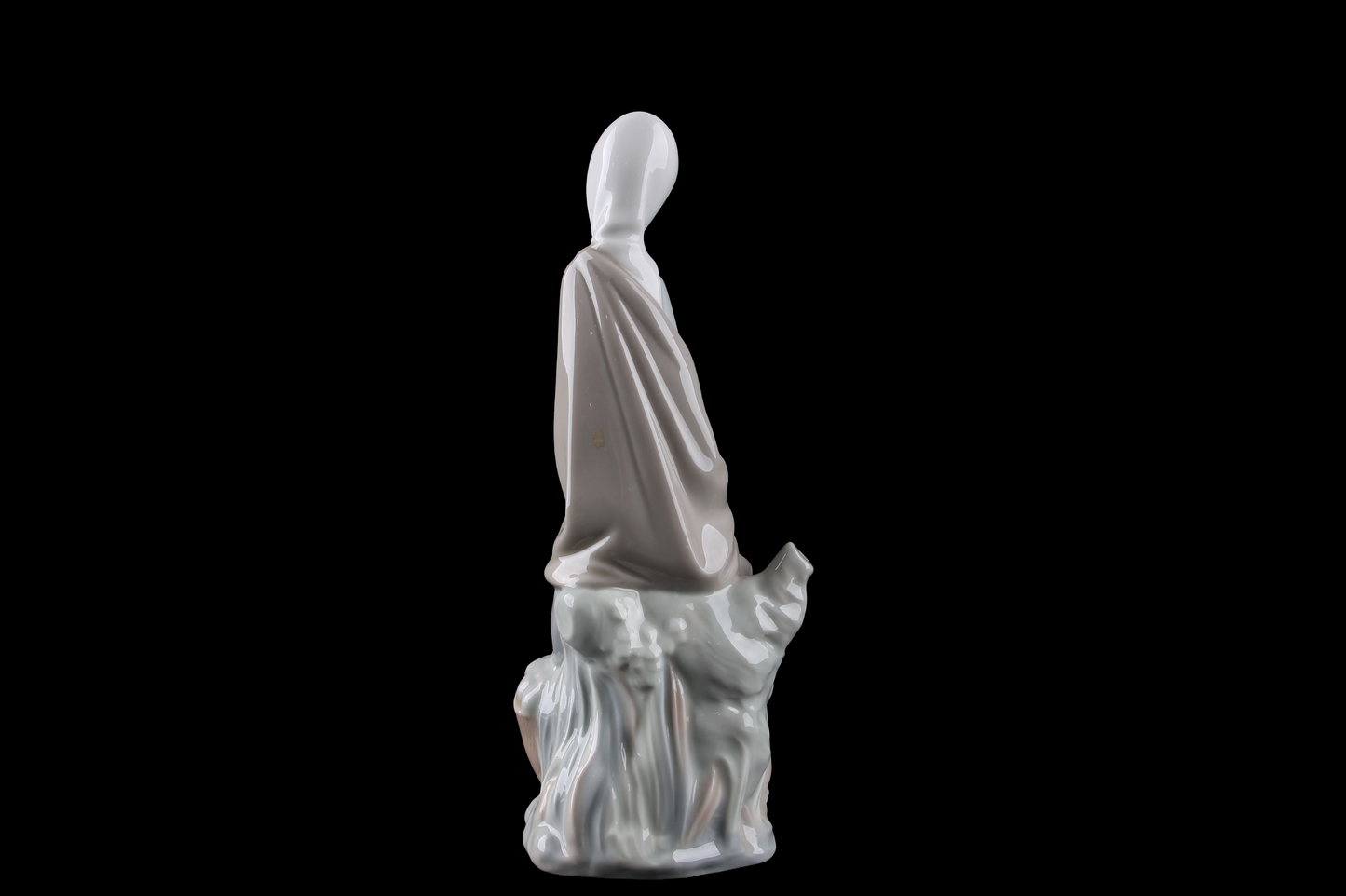 Figura de la Virgen en Porcelana Brillante NAO
