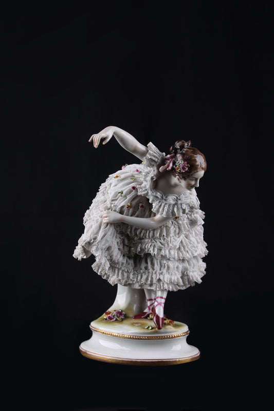 Figura Bailarina con Tutú de Encaje