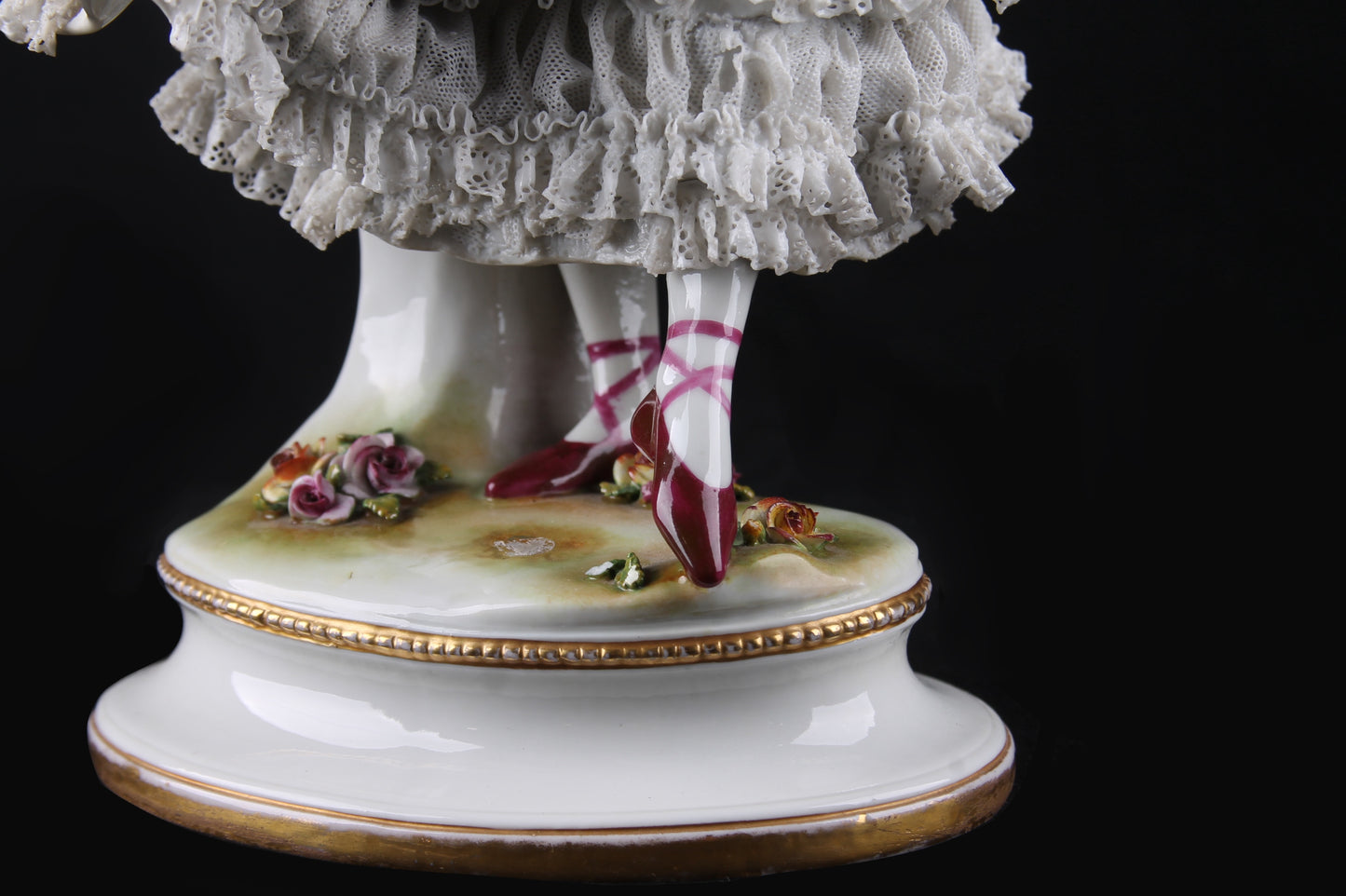 Figura Bailarina con Tutú de Encaje