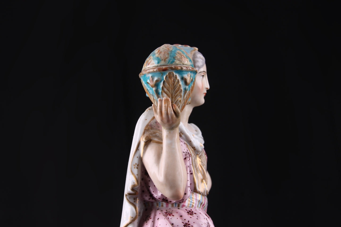 Par de Figuras Femeninas Art Decó