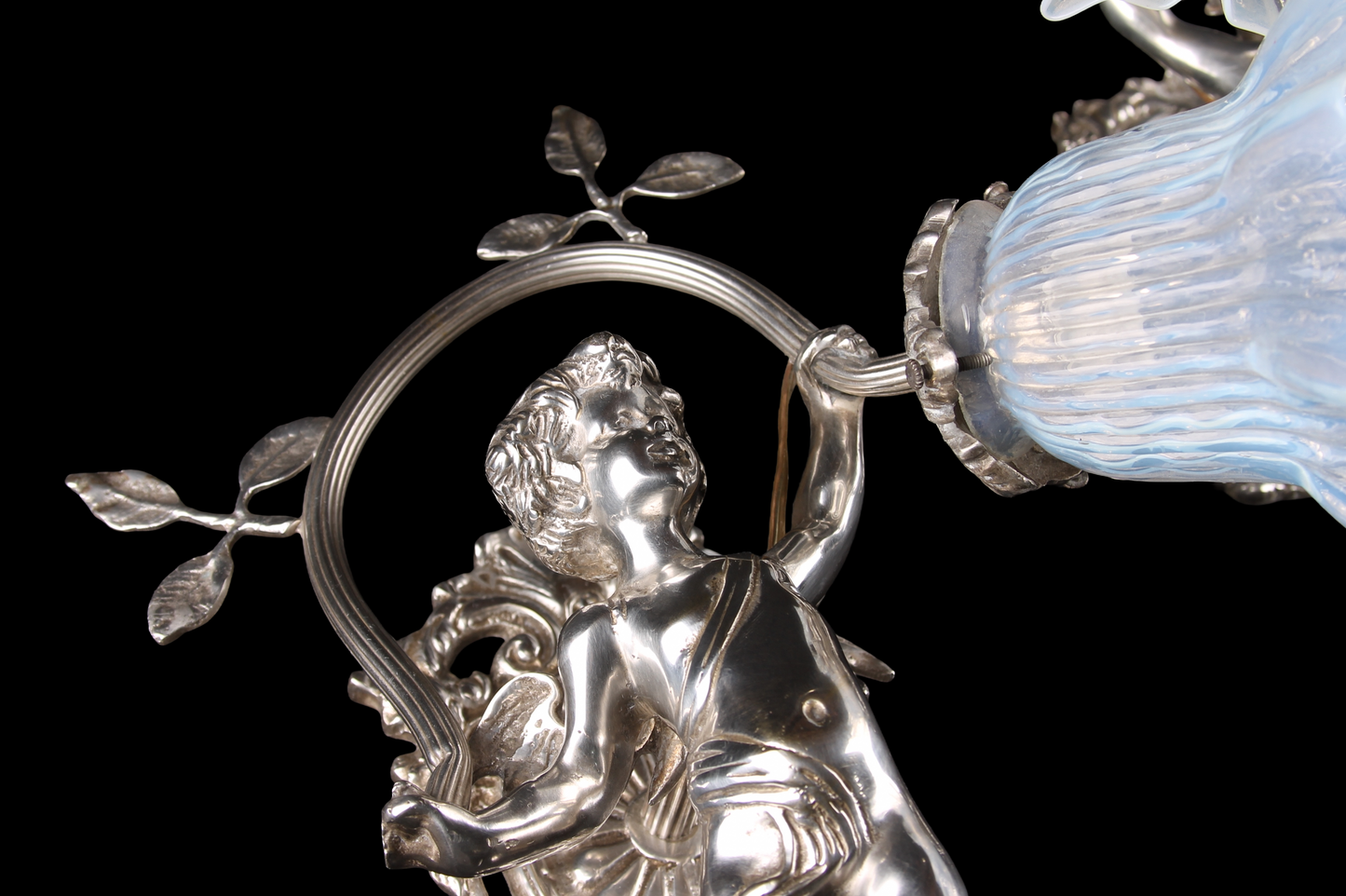 Par de Apliques de Querubines en Bronce Plateado