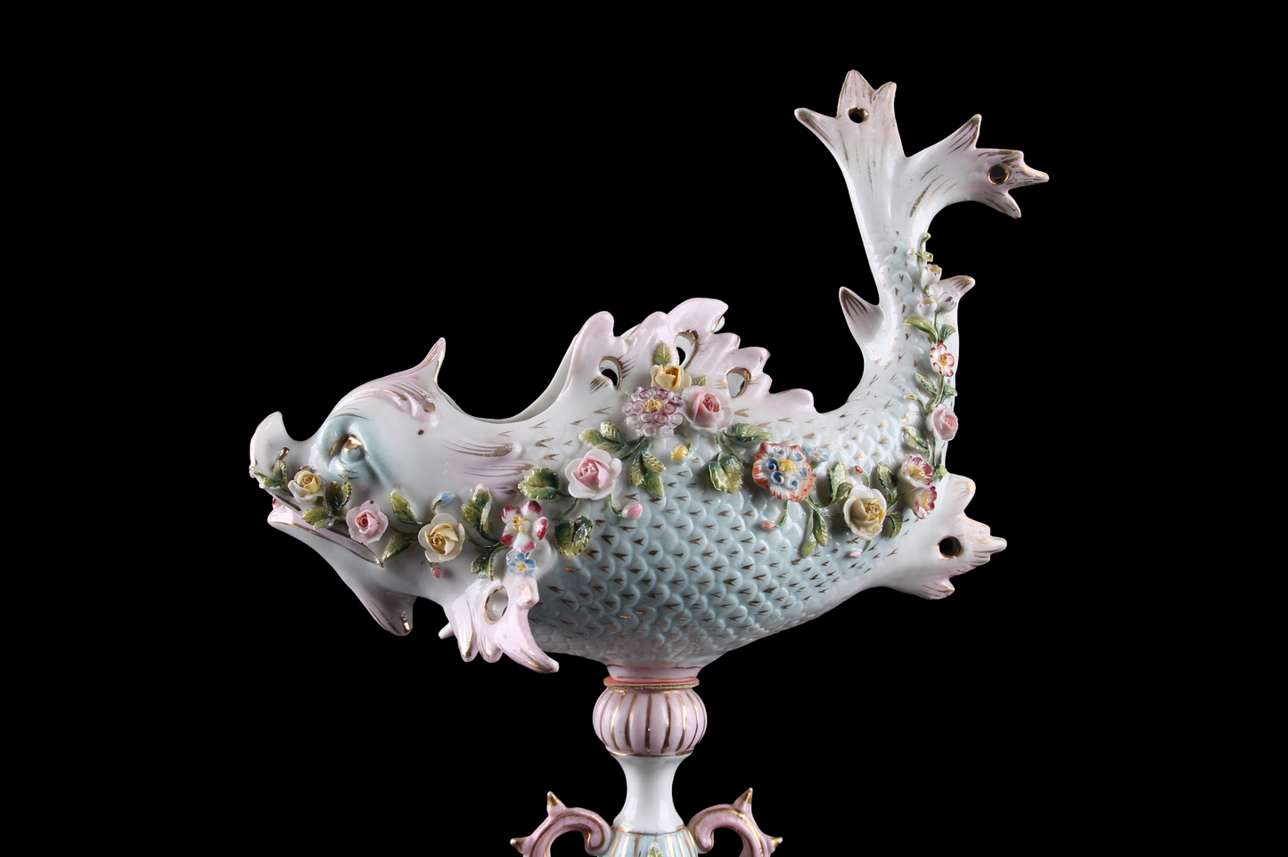 Centro de Mesa “Pez Carpa Koi” en Porcelana