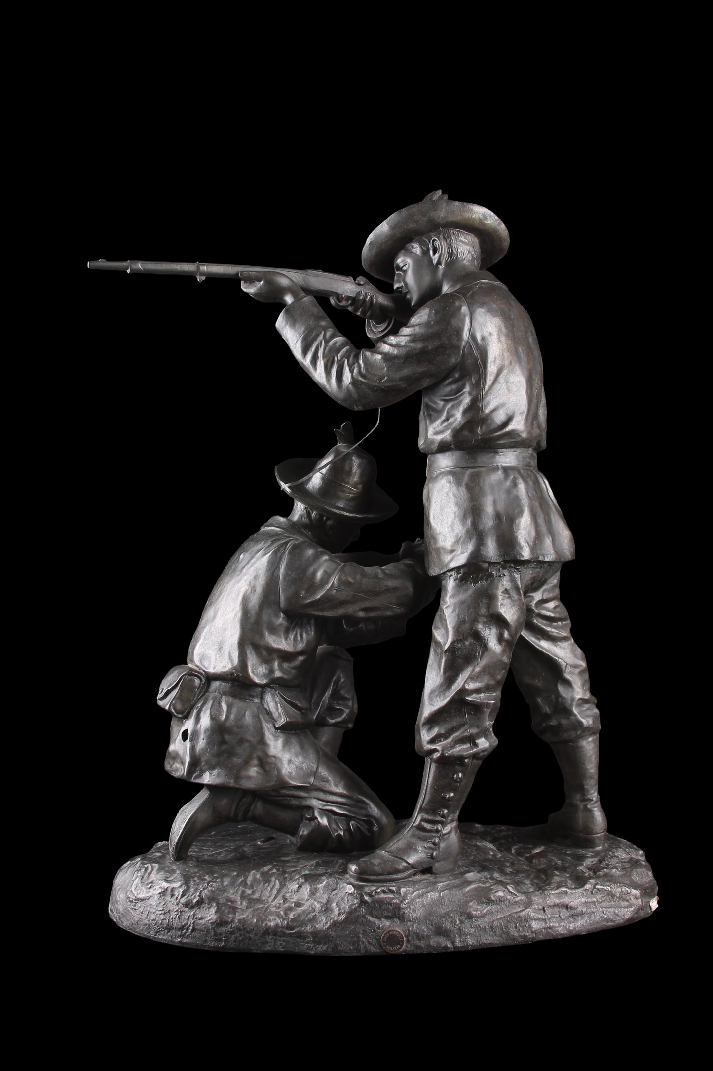 Escultura “Escena de Dos Soldados”