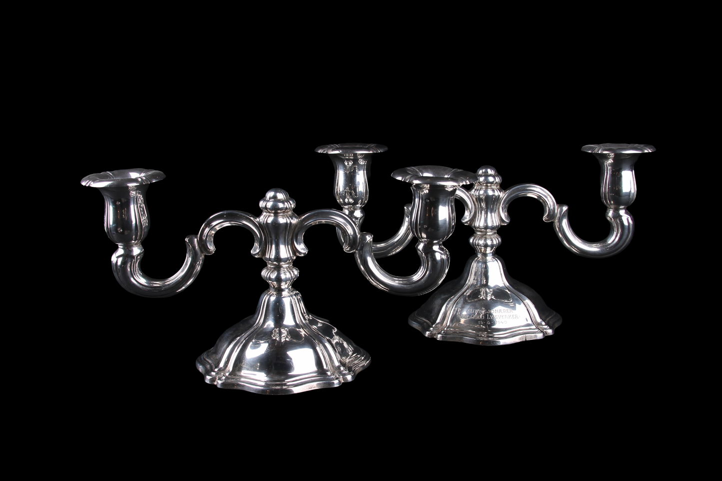 Par de Candelabros Escandinavos en Plata