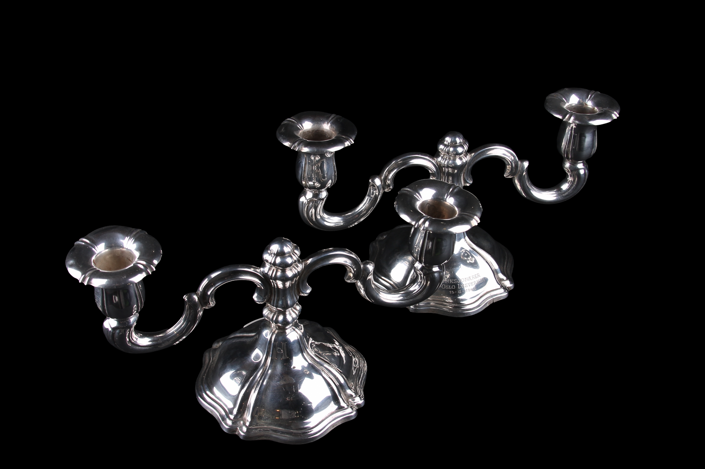 Par de Candelabros Escandinavos en Plata