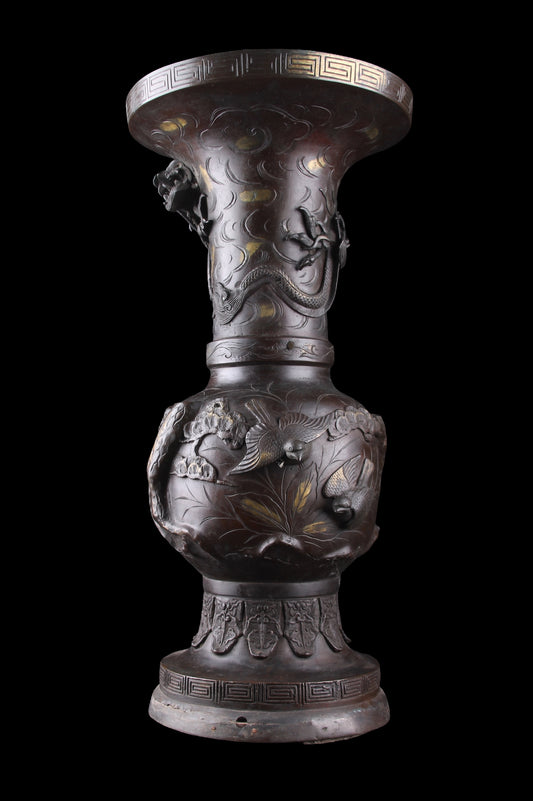Gran Jarrón Japonés – Bronce Cincelado a Mano
