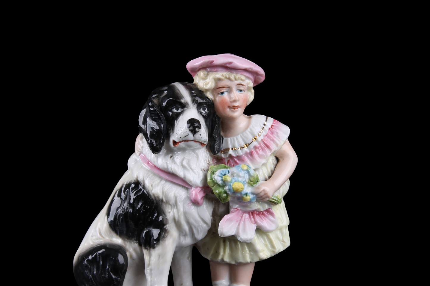 Figura “Niña Victoriana con Perro King Charles Spaniel”